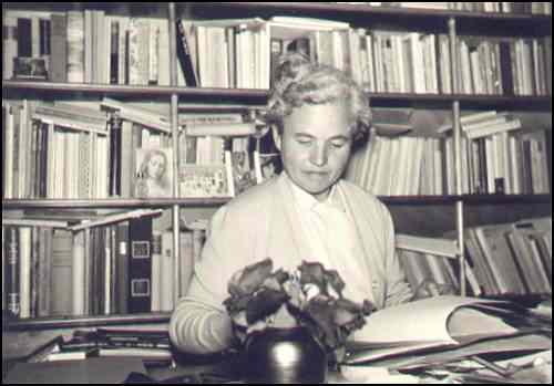 Anneliese Debray 1911 - 1985