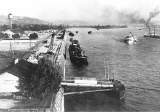 Der Bendorfer Hafen im Jahre 1951. Im Vordergrund der Steiger fr die 'Kln-Dsseldorfer'